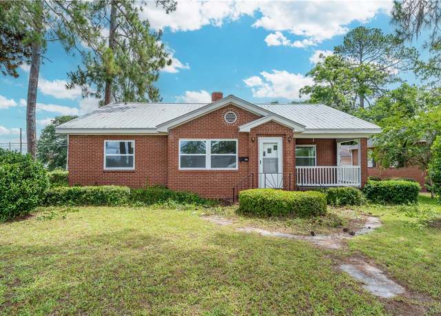 Property at 101 Forrest Ave, Waycross, GA 31501, 3 beds, 2 baths
