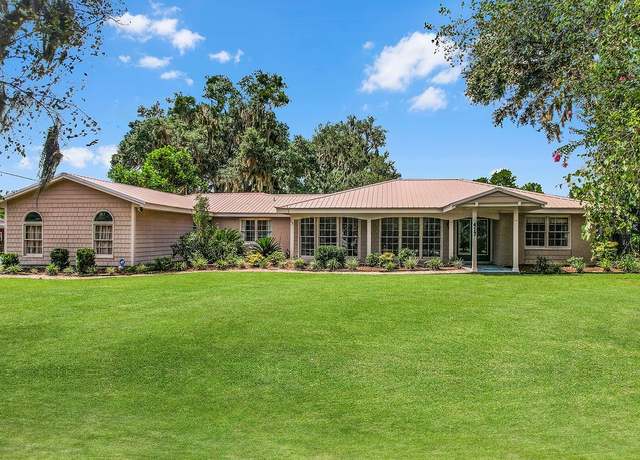 Property at 417 Fort King George Dr, Darien, GA 31305, 3 beds, 2 baths