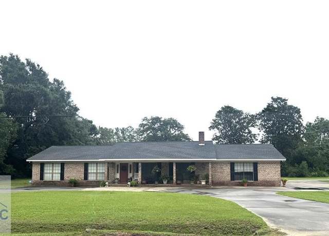 Property at 200 Anderson Dr, Jesup, GA 31545, 4 beds, 4 baths