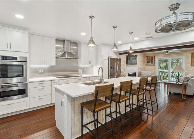 Property at 1000 Sea Island Rd, St Simons Island, GA 31522, 2 beds, 2.5 baths