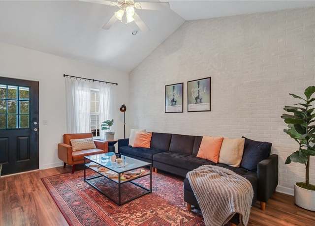 Property at 348 Moss Creek Ln, Brunswick, GA 31522, 2 beds, 2 baths