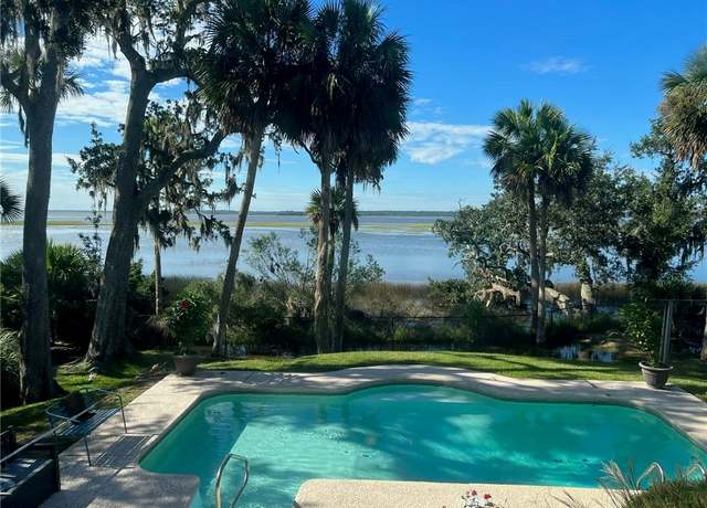 Property at 126 Riverwalk Dr, Brunswick, GA 31523, 4 beds, 4 baths