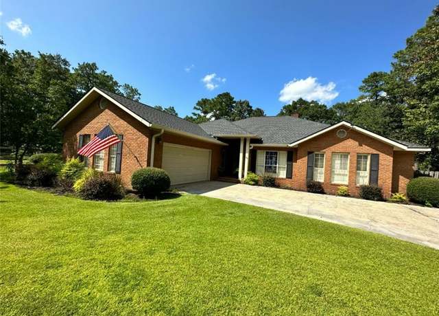 Property at 500 Altamaha Rd, Jesup, GA 31545, 4 beds, 2.5 baths