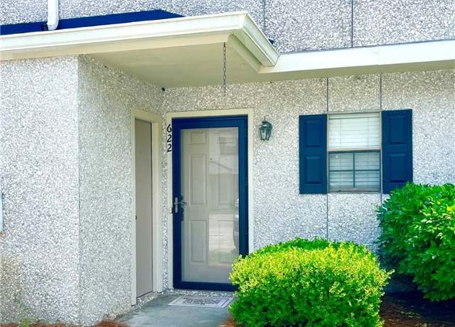 Property at 622 Brockinton Pt, St Simons Island, GA 31522, 2 beds, 1.5 baths