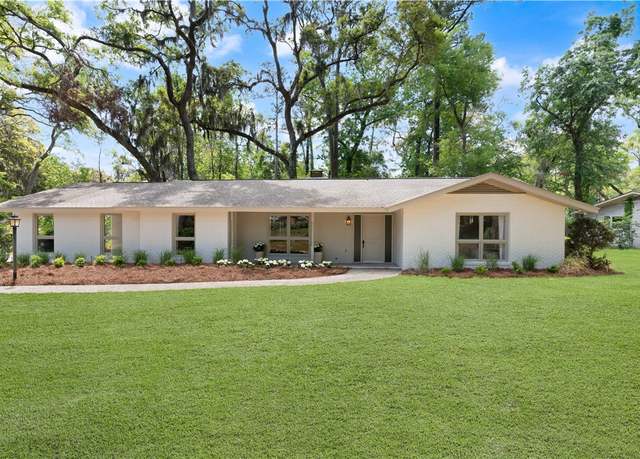 Property at 403 Couper Ave, St Simons Island, GA 31522, 3 beds, 2 baths