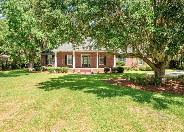 Property at 340 Oak Grove Island Dr, Brunswick, GA 31523, 3 beds, 2 baths