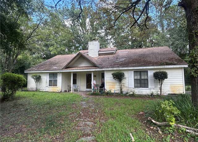 Property at 137 Landover Cir, Brunswick, GA 31525, 3 beds, 2 baths