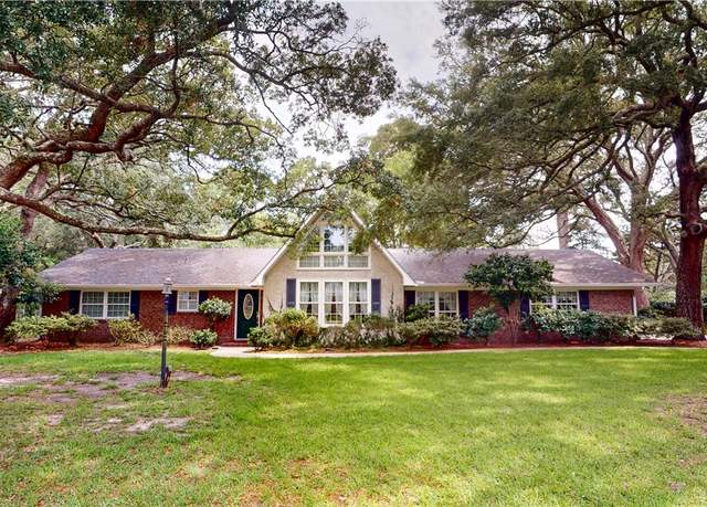 Property at 1 Glynn Ave, Jekyll Island, GA 31527, 3 beds, 2 baths