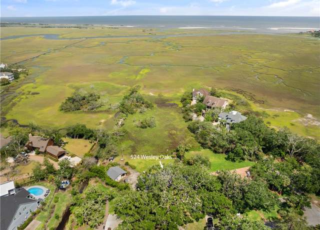 Property at 524 Wesley Oak Cir, St Simons Island, GA 31522, 3 beds, 2 baths