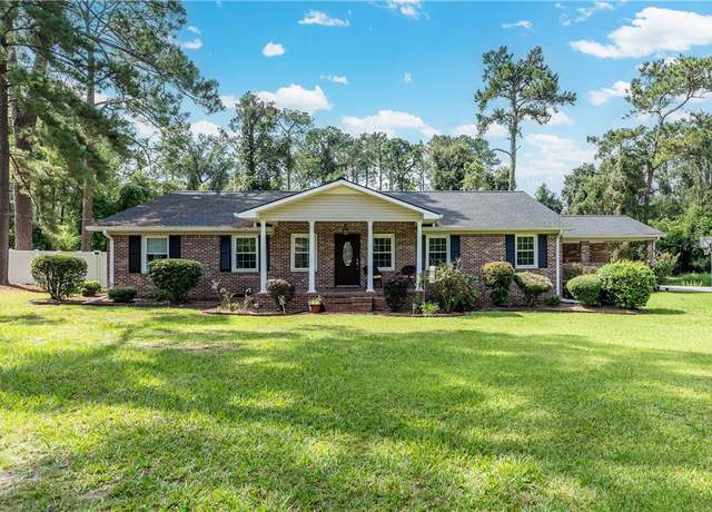 Property at 1502 Seminole Trl, Waycross, GA 31503, 3 beds, 2 baths