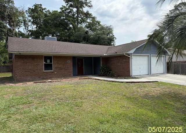 Property at 164 W Holly Ave, Kingsland, GA 31548, 3 beds, 2 baths