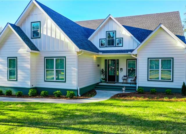 Property at 6309 River Chase Dr, Blackshear, GA 31516, 4 beds, 3.5 baths