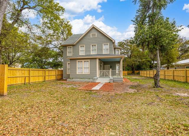 Property at 610 Newcastle St, Brunswick, GA 31520, 4 beds, 3 baths