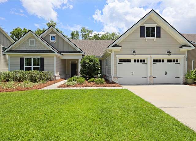 Property at 138 Clearwater Dr, Brunswick, GA 31523, 4 beds, 2 baths