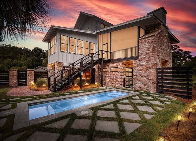 Property at 10 Fern Ln, St Simons Island, GA 31522, 3 beds, 3.5 baths