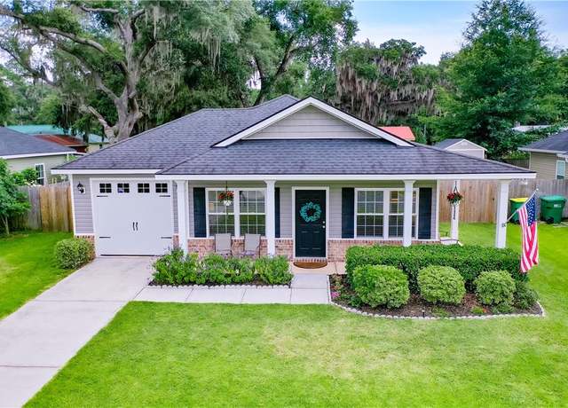 Property at 288 Bridgewater Ln, Darien, GA 31305, 3 beds, 2 baths