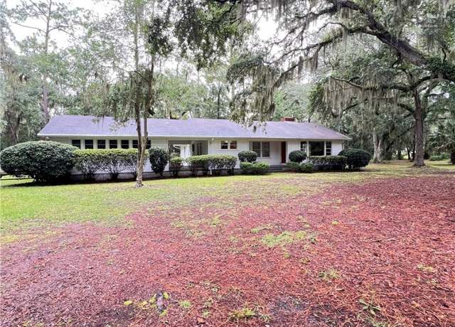 Property at 7211 Blythe Island Hwy, Brunswick, GA 31523, 3 beds, 1 bath