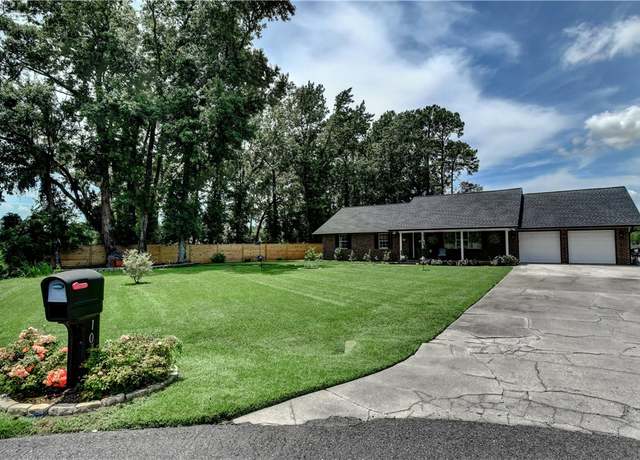 Property at 106 Honeybee Ln, Brunswick, GA 31525, 3 beds, 2 baths