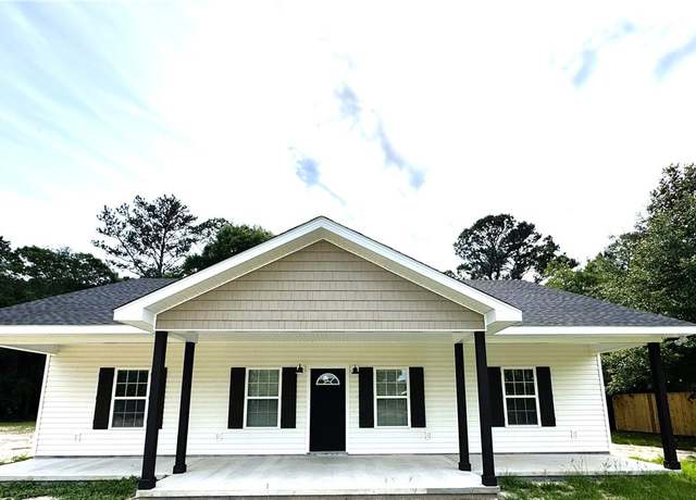 Property at 1029 N Church St, Odum, GA 31555, 3 beds, 2 baths