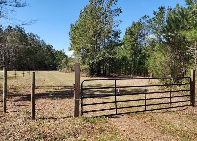 Property at 1012 Star Ranch Rd, Brunswick, GA 31523