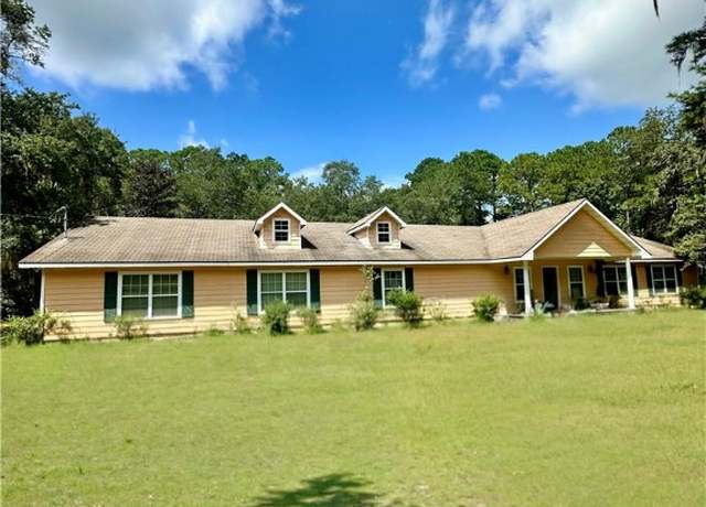 Property at 1093 Williams Pl SE, Darien, GA 31305, 4 beds, 2 baths