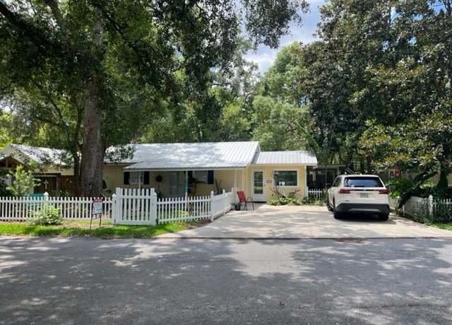 Property at 123 Redfern Cir, St Simons Island, GA 31522, 2 beds, 2 baths