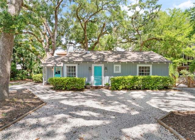 Property at 1145 Park Ln, St Simons Island, GA 31522, 2 beds, 1.5 baths