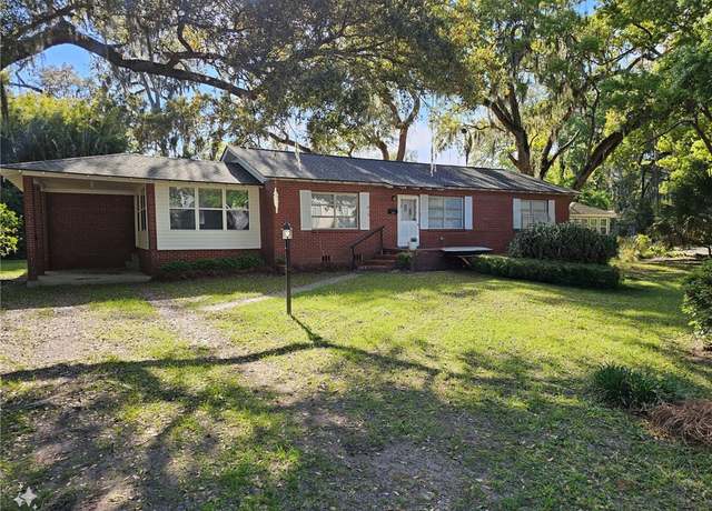 Property at 416 Magnolia Ave, St Simons Island, GA 31522, 3 beds, 1 bath