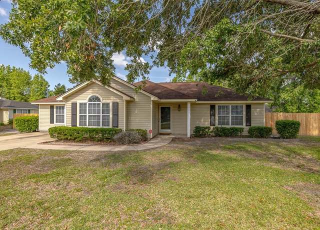 Property at 325 Crossbridge Dr, Brunswick, GA 31525, 3 beds, 2 baths