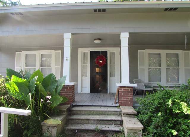 Property at 122 Hopkins St, Waycross, GA 31501, 3 beds, 1 bath
