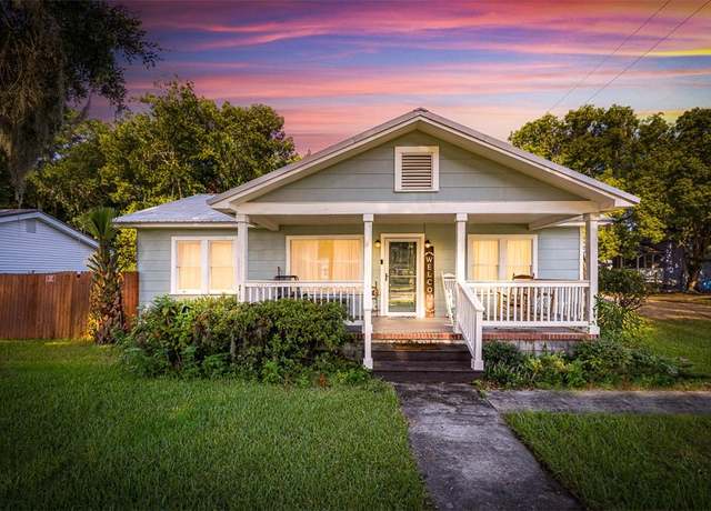 Property at 2329 Reynolds St, Brunswick, GA 31520, 3 beds, 2 baths
