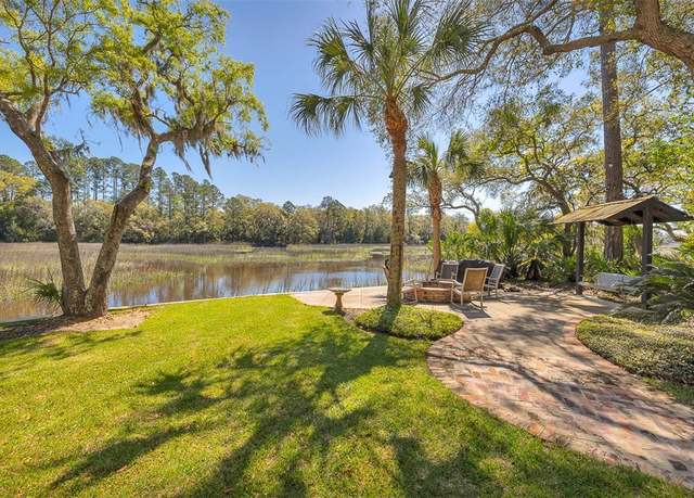 Property at 162 Harbor Point Dr, Brunswick, GA 31523, 5 beds, 5 baths
