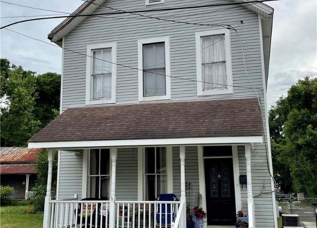 Property at 725 Grant St, Brunswick, GA 31520, 4 beds, 2 baths