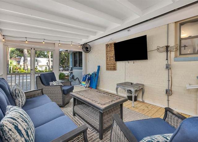 Property at 1134 Park Ln, St Simons Island, GA 31522, 5 beds, 4 baths