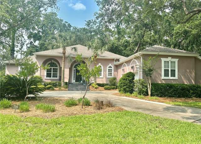 Property at 704 Dungeness, St Simons Island, GA 31522, 3 beds, 2.5 baths