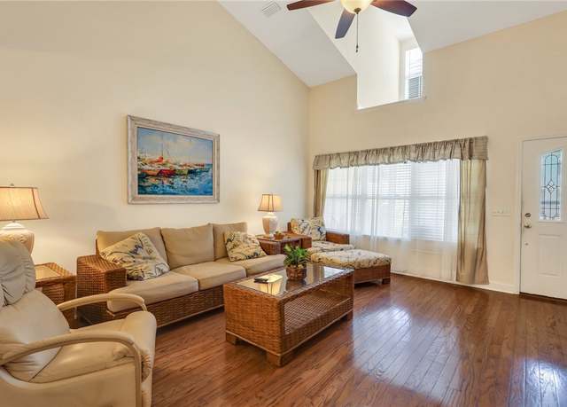 Property at 136 Peppertree Xing #136, Brunswick, GA 31525, 3 beds, 3 baths