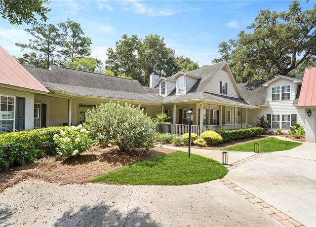 Property at 219 Abbott Ln, St Simons Island, GA 31522, 5 beds, 3.5 baths