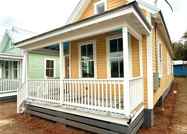 Property at 1408 Prince St, Brunswick, GA 31520, 2 beds, 1 bath