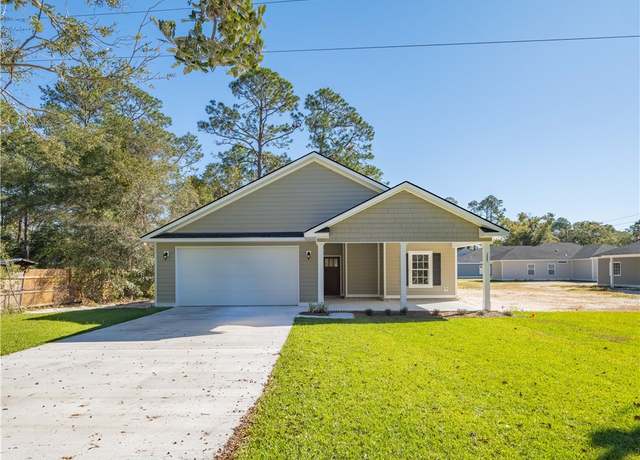Property at 1002 Oglethorpe Ln, Darien, GA 31305, 3 beds, 2 baths