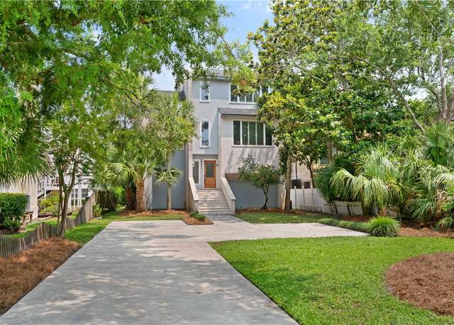 Property at 1604 Bruce Dr, St Simons Island, GA 31522, 3 beds, 2.5 baths