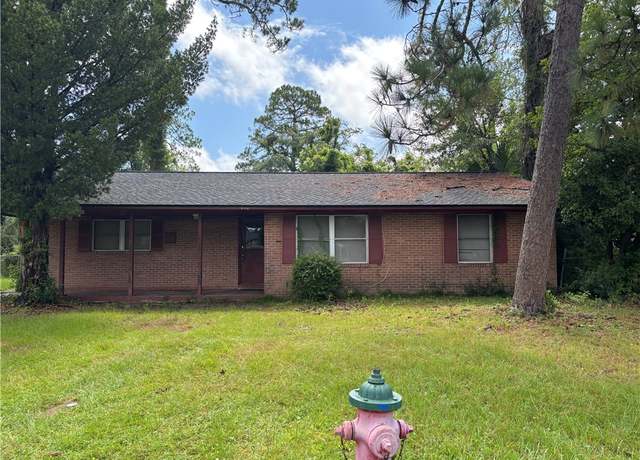 Property at 632 Halsey St, Brunswick, GA 31525, 3 beds, 2 baths