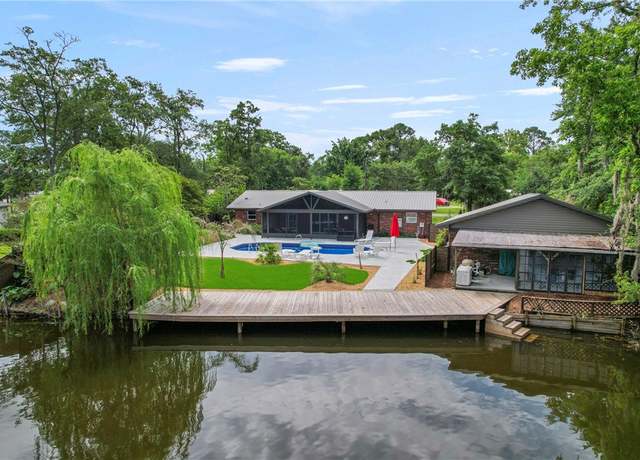 Property at 103 Pine Lake Dr, Brunswick, GA 31525, 3 beds, 2 baths
