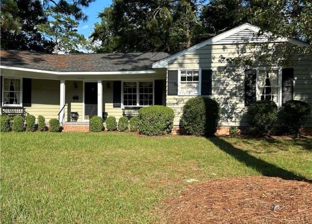 Property at 1706 Dean Dr, Waycross, GA 31501, 3 beds, 2 baths