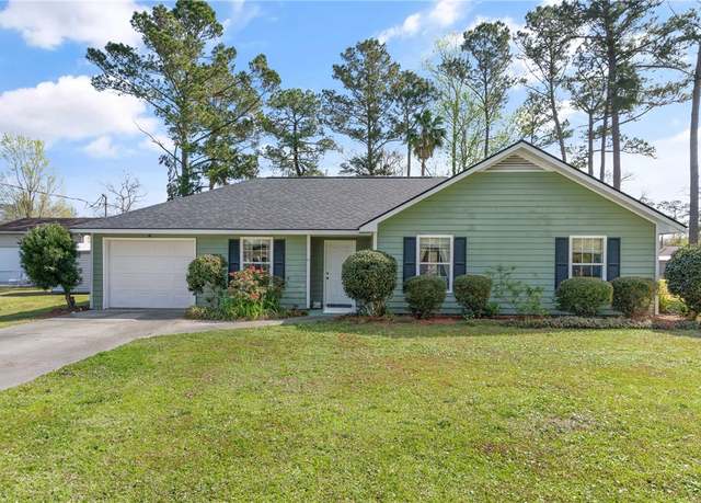 Property at 174 Camden Dr, Brunswick, GA 31523, 3 beds, 2 baths