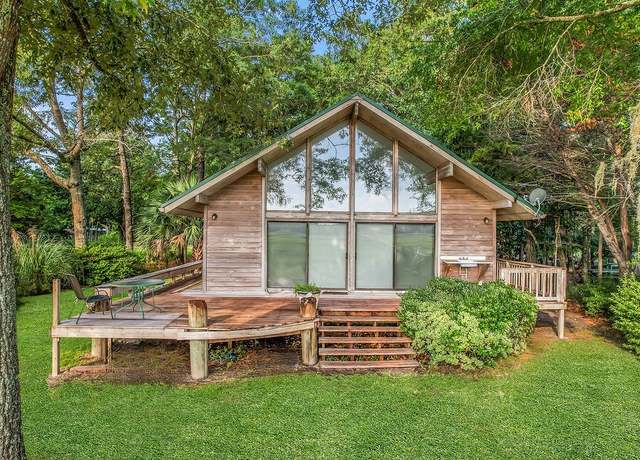 Property at 1246 Fiddler Trce NE, Townsend, GA 31331, 2 beds, 1.5 baths