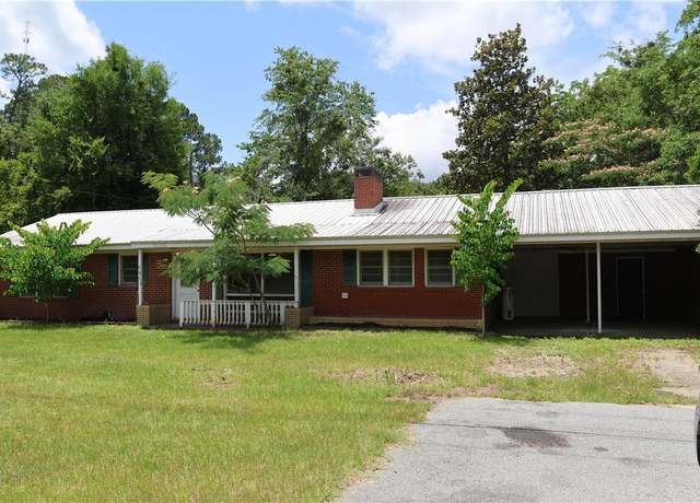 Property at 695 Lanes Bridge Rd, Jesup, GA 31545, 5 beds, 2.5 baths