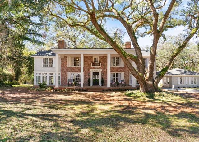 Property at 106 Draughons Dr, St Simons Island, GA 31522, 5 beds, 5 baths