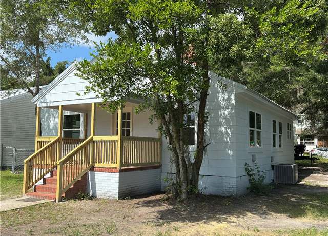 Property at 1729 Goodyear Ave, Brunswick, GA 31520, 2 beds, 1.5 baths
