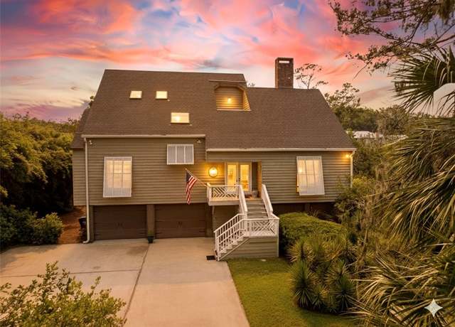 Property at 207 Military Rd, St Simons Island, GA 31522, 4 beds, 3.5 baths