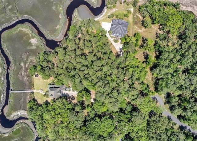 Property at 208 NE Riverpoint Ln, Townsend, GA 31331